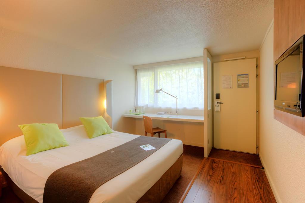 Campanile Poitiers Hotel Ngoại thất bức ảnh