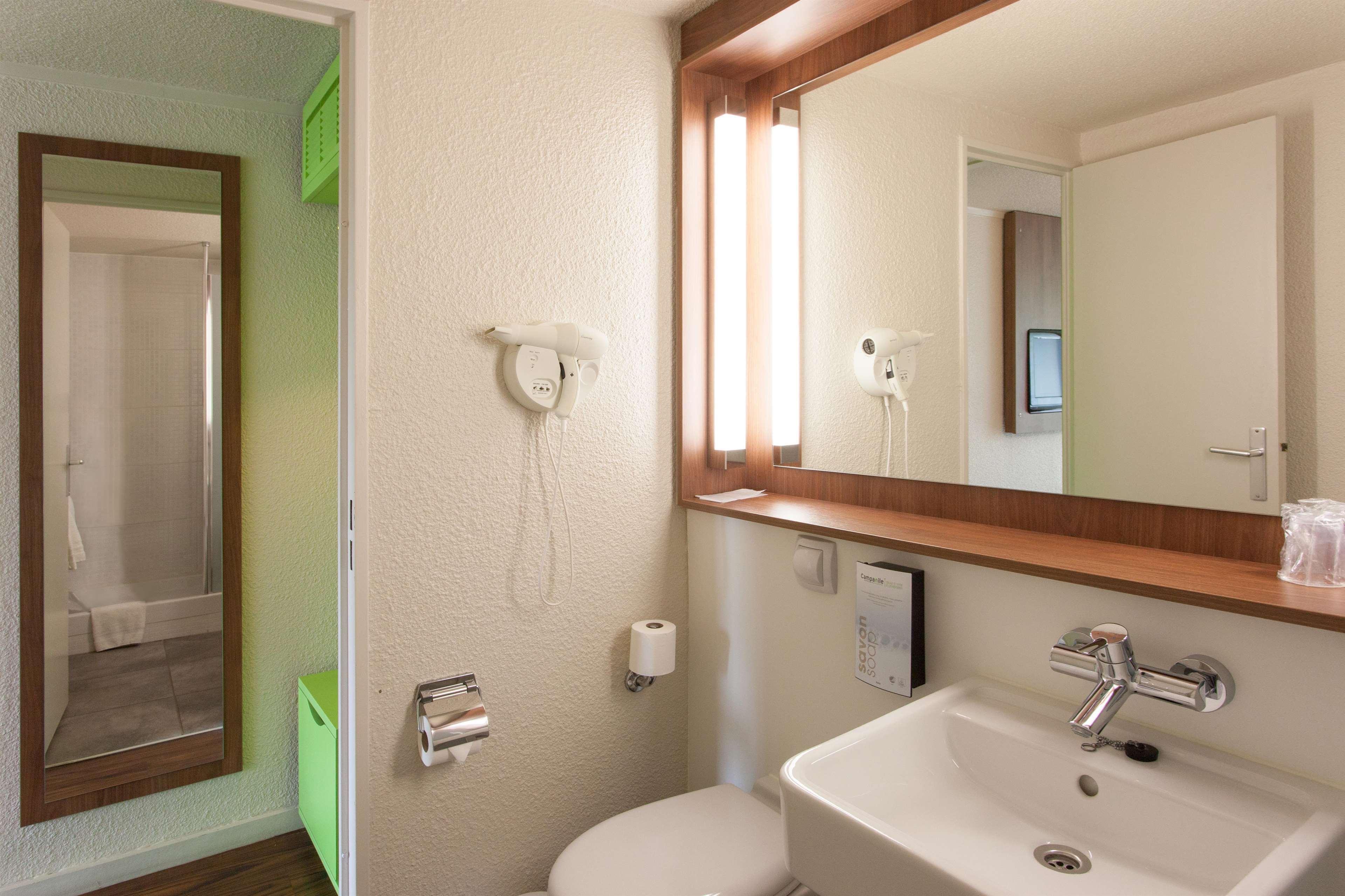 Campanile Poitiers Hotel Ngoại thất bức ảnh